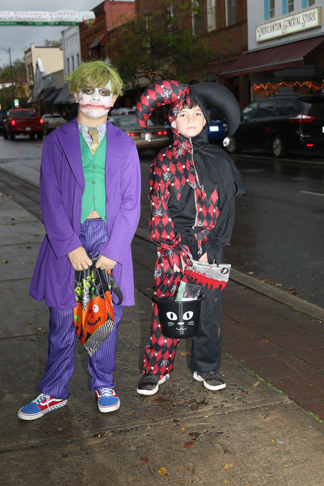 Halloween Trick or Treat Downtown Morganton 2019-9582.JPG